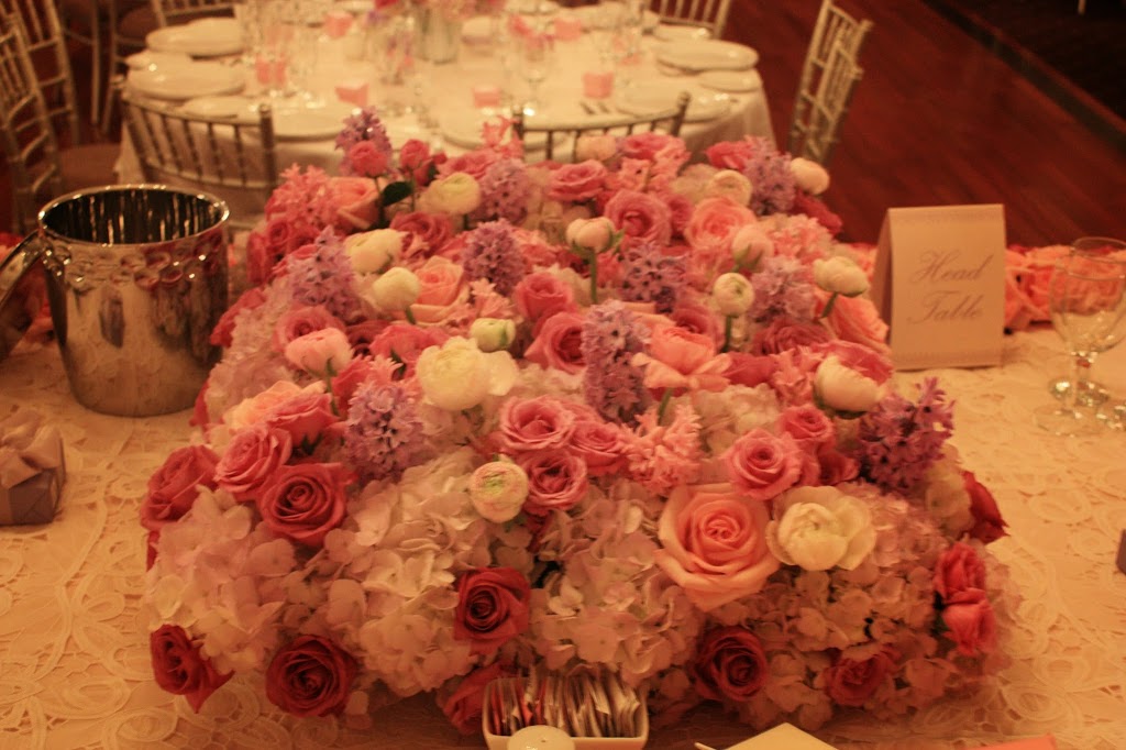 Extravaganza Florists Ltd | 4300 Steeles Ave W Unit #29, Woodbridge, ON L4L 4C2, Canada | Phone: (905) 850-3927