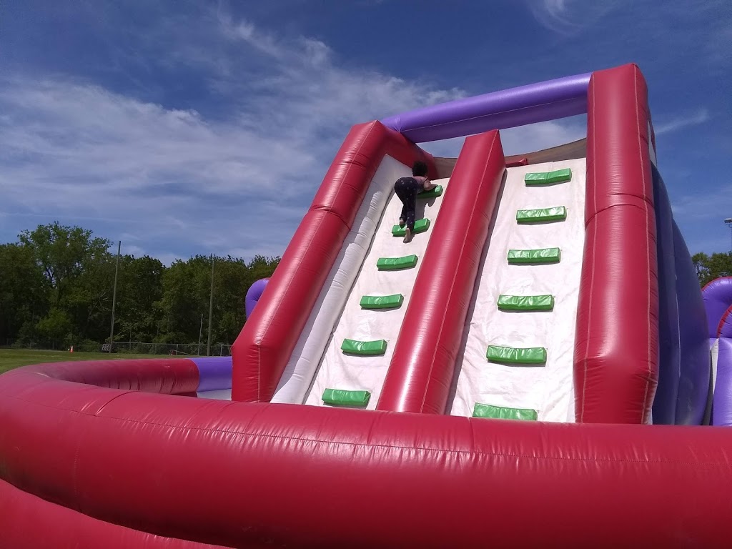 St-Hugues Recreatif Center | 207 Rue Saint-Germain, Saint-Hugues, QC J0H 1N0, Canada | Phone: (450) 794-2630