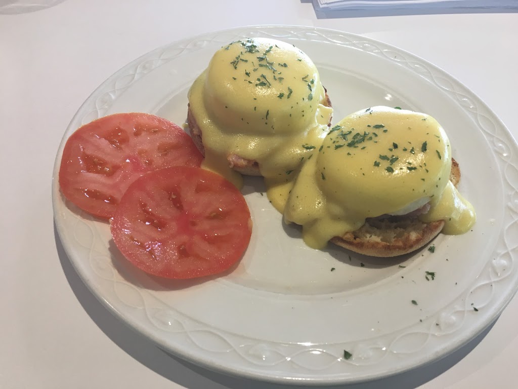 Julias Bistro | 1J6, 217 Niagara St, Dunnville, ON N1A 2A9, Canada | Phone: (905) 906-3924