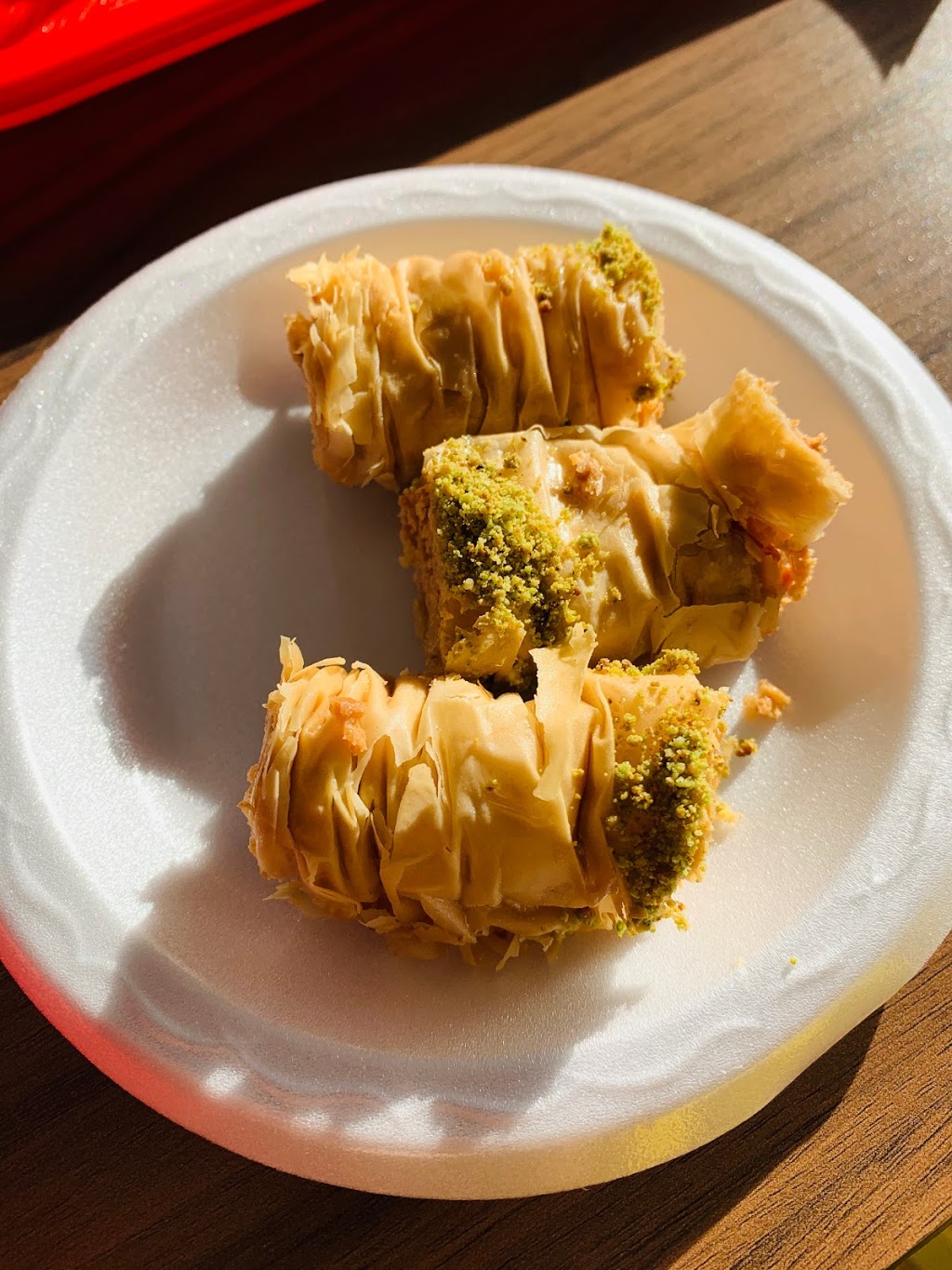 Chef Taouk | 1120 Rue Principale E, Sainte-Agathe-des-Monts, QC J8C 1L8, Canada | Phone: (819) 774-1877