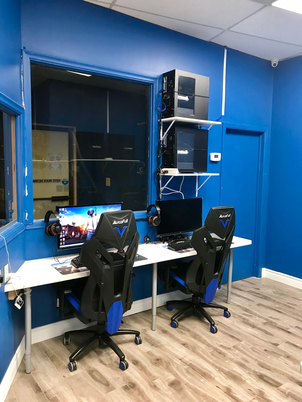 熊猫电竞馆 | 1 Masseyfield Gate #3a, Markham, ON L3R 3M8, Canada | Phone: (905) 604-2880