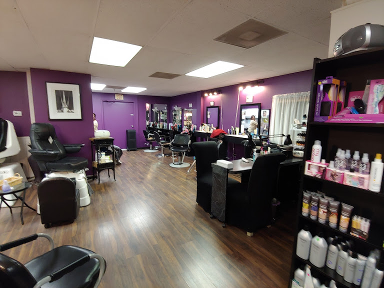 Designing Style Hair & Nail Salon | 6989 Transit Rd, East Amherst, NY 14051, USA | Phone: (716) 639-7400