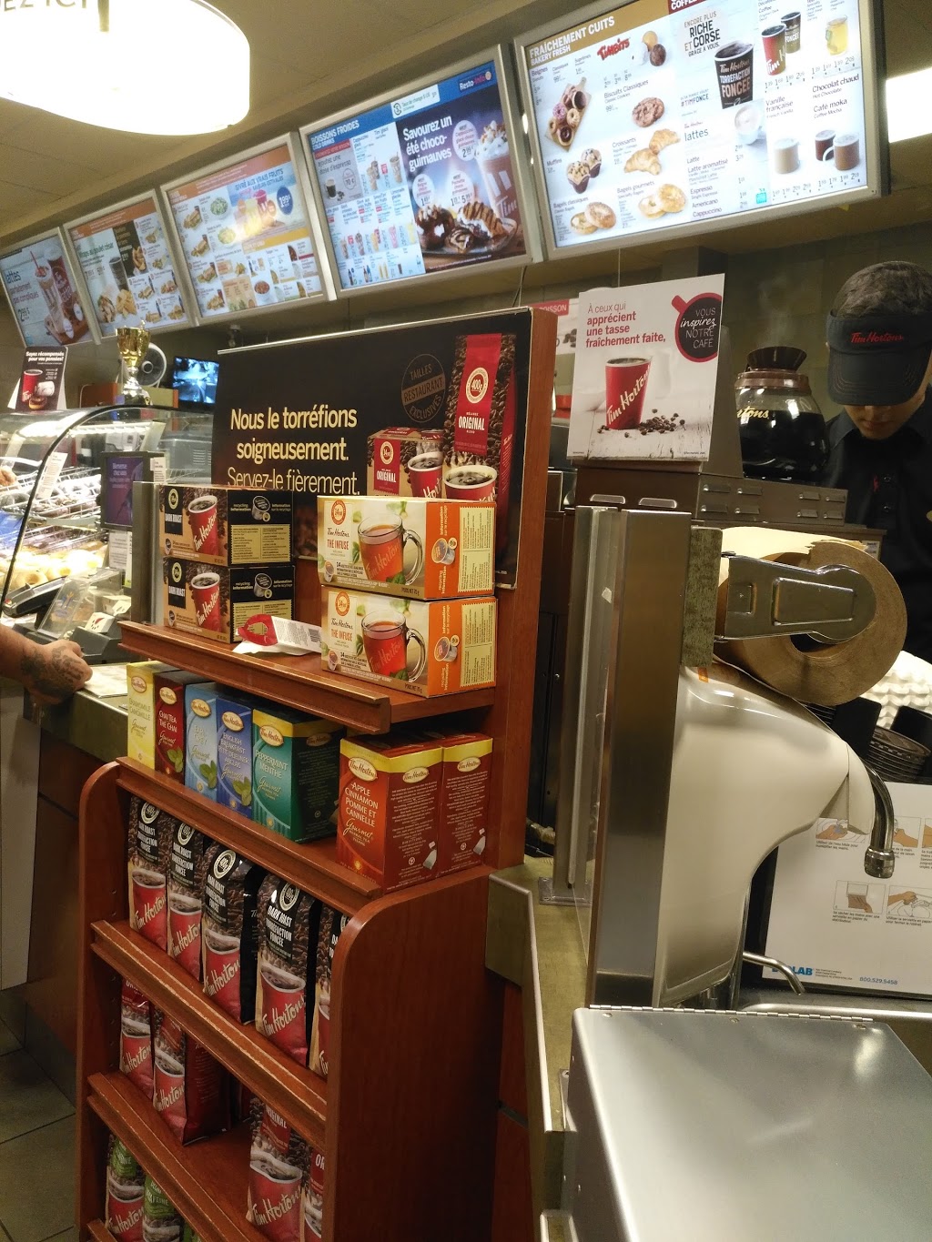 Tim Hortons | 17 Boulevard Saint-Jean-Baptiste, Châteauguay, QC J6J 3H5, Canada | Phone: (450) 692-5052