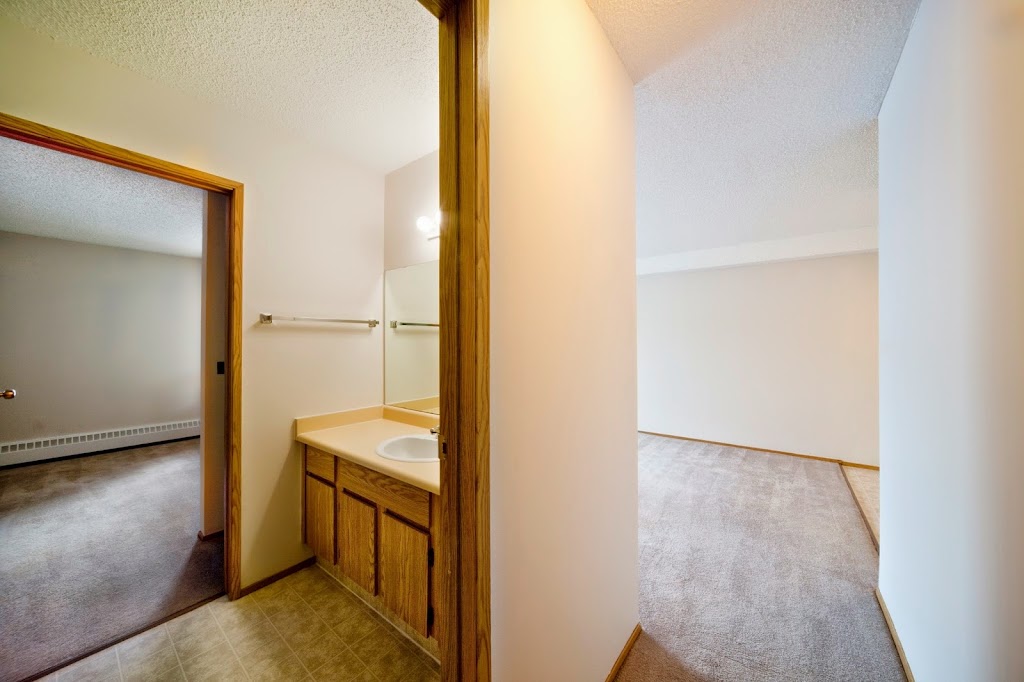 Durham County | 350 Hooper Crescent NW, Edmonton, AB T5A 4P1, Canada | Phone: (855) 247-1492