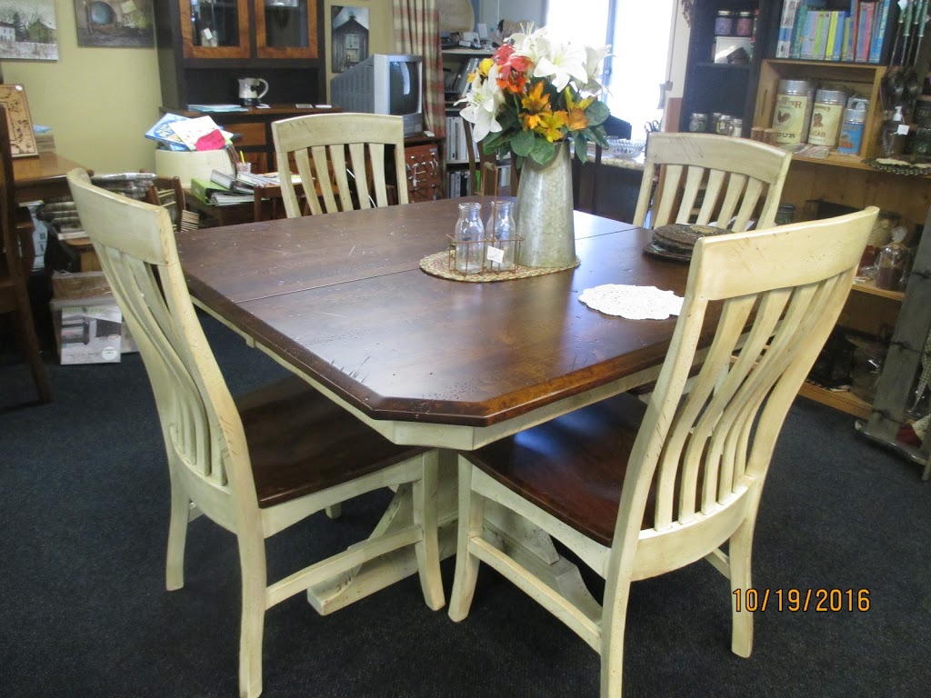 Heirloom furniture and gifts | 500 Fred W Moore Hwy, St Clair, MI 48079, USA | Phone: (810) 637-8402
