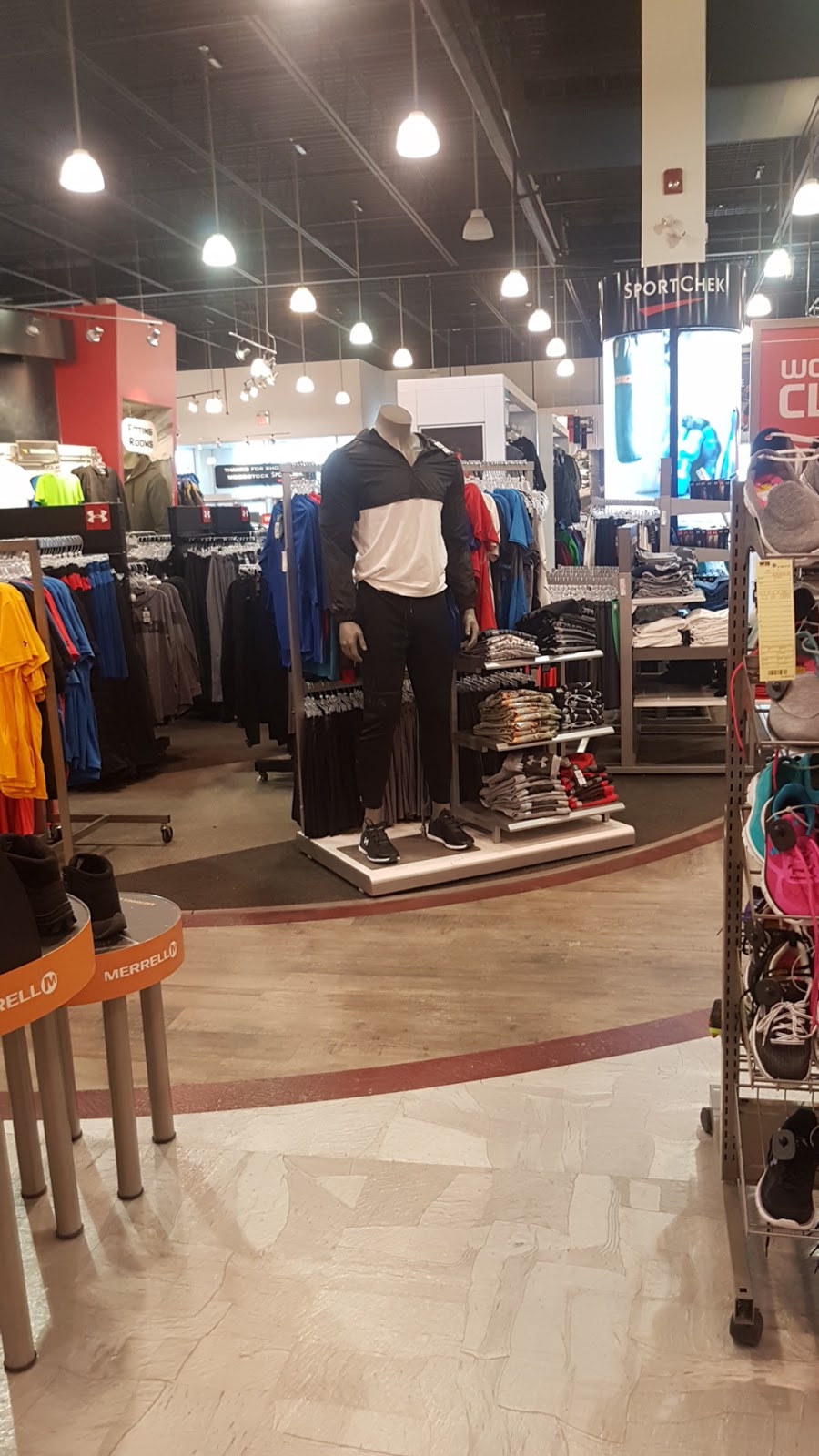 Sport Chek Norwich Centre | 399 Norwich Ave, Woodstock, ON N4S 3W4, Canada | Phone: (519) 537-8965