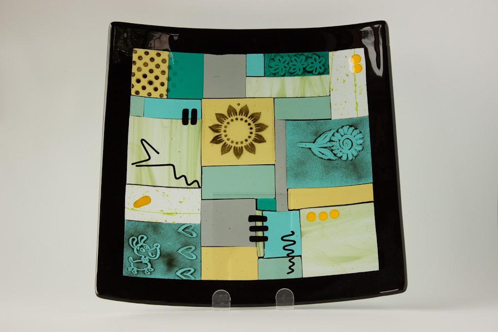 Fireworx Glass Studio | 5333 Headquarters Rd, Courtenay, BC V9J 1M1, Canada | Phone: (808) 382-3095