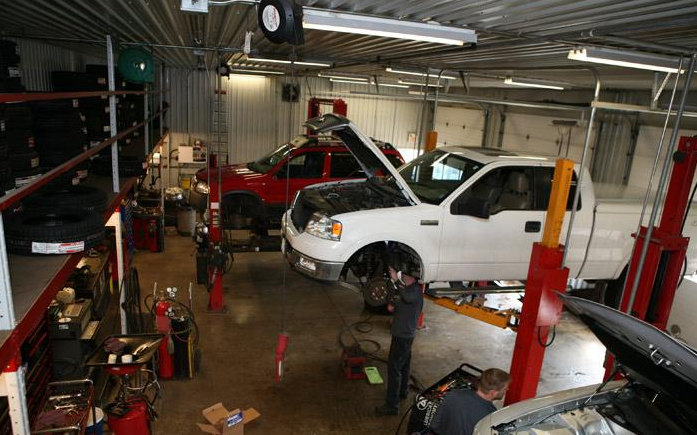 Caledonia Tire & Automotive | 220 Argyle St S, Caledonia, ON N3W 1K7, Canada | Phone: (905) 765-3242