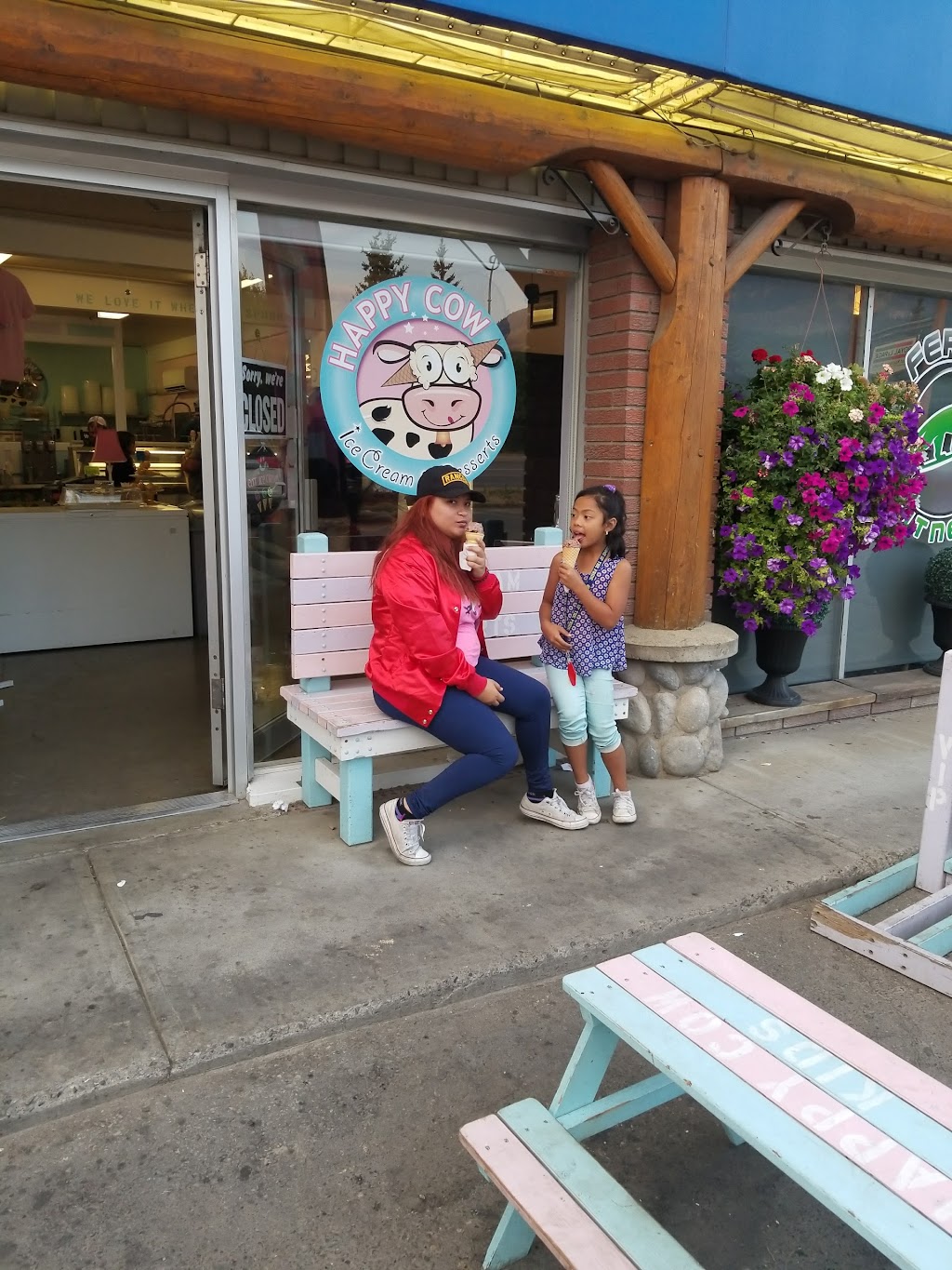 Happy Cow Ice Cream Inc. | 561 BC-3, Fernie, BC V0B 1M0, Canada | Phone: (250) 423-8381