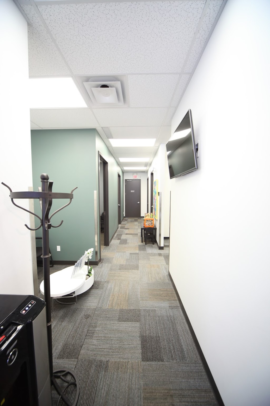 Capital Vision Care | 468 Riverbend Square NW, Edmonton, AB T6R 2X2, Canada | Phone: (780) 438-1905