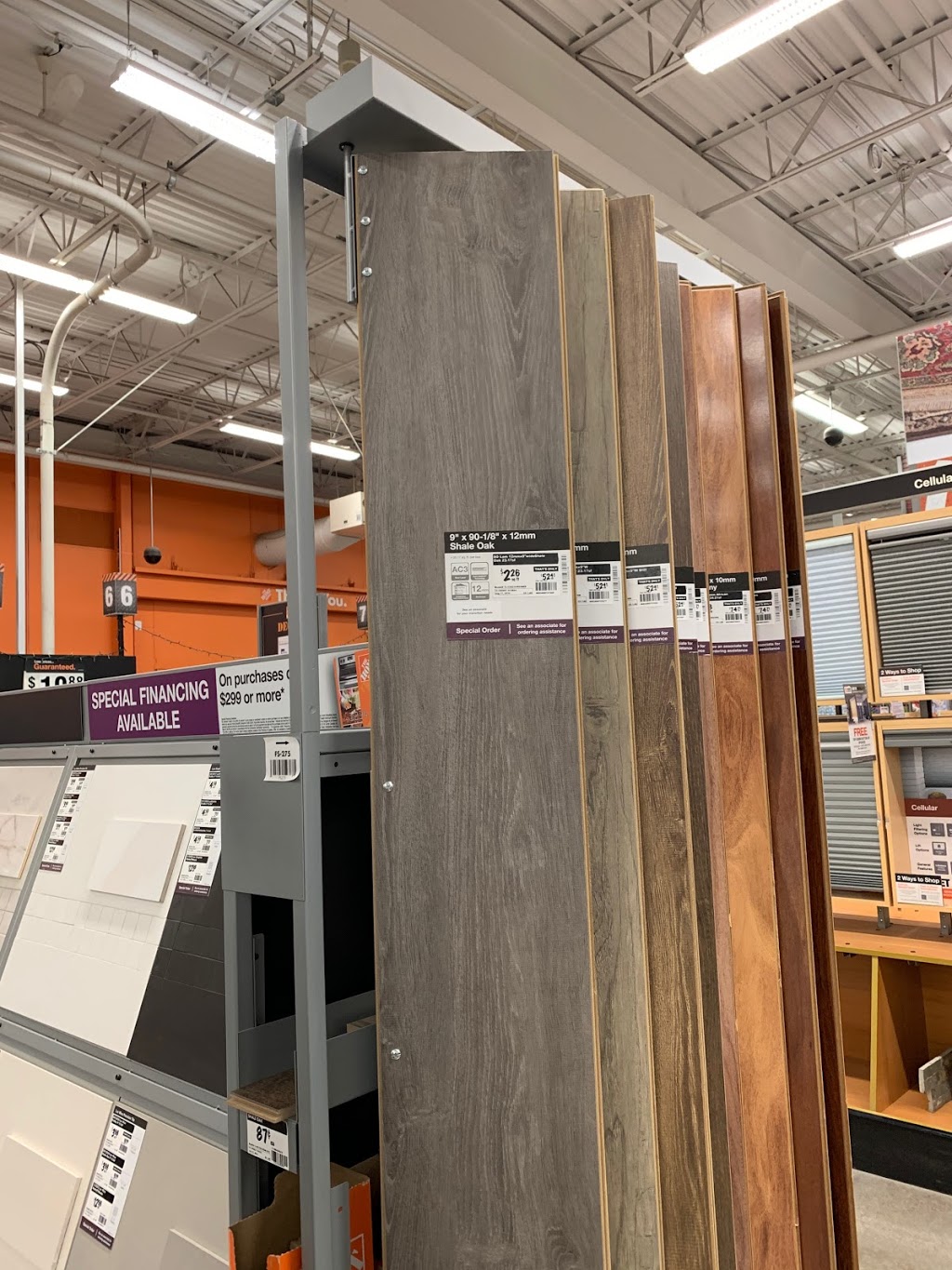 The Home Depot | 15360 Bayview Ave, Aurora, ON L4G 7G1, Canada | Phone: (905) 726-4500
