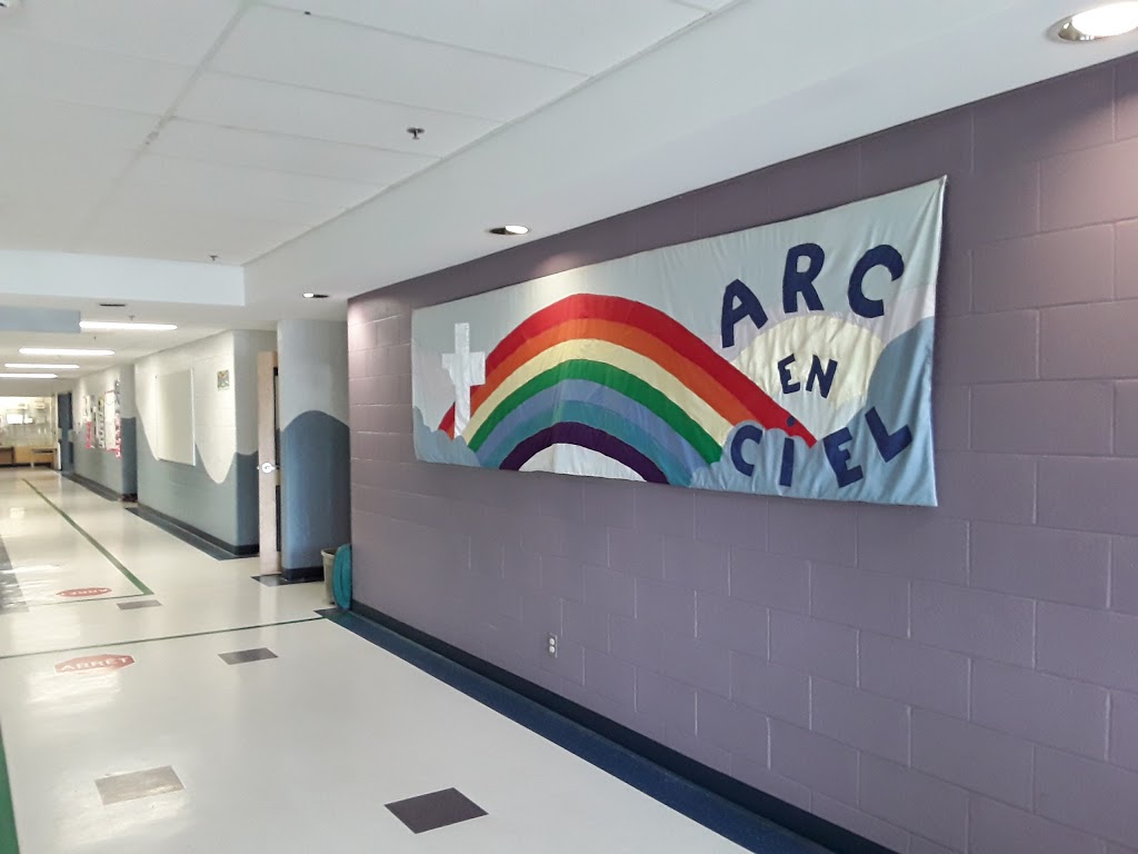 École élémentaire catholique Arc-en-ciel | 1830 Portobello Blvd, Orléans, ON K4A 3T6, Canada | Phone: (613) 744-0486