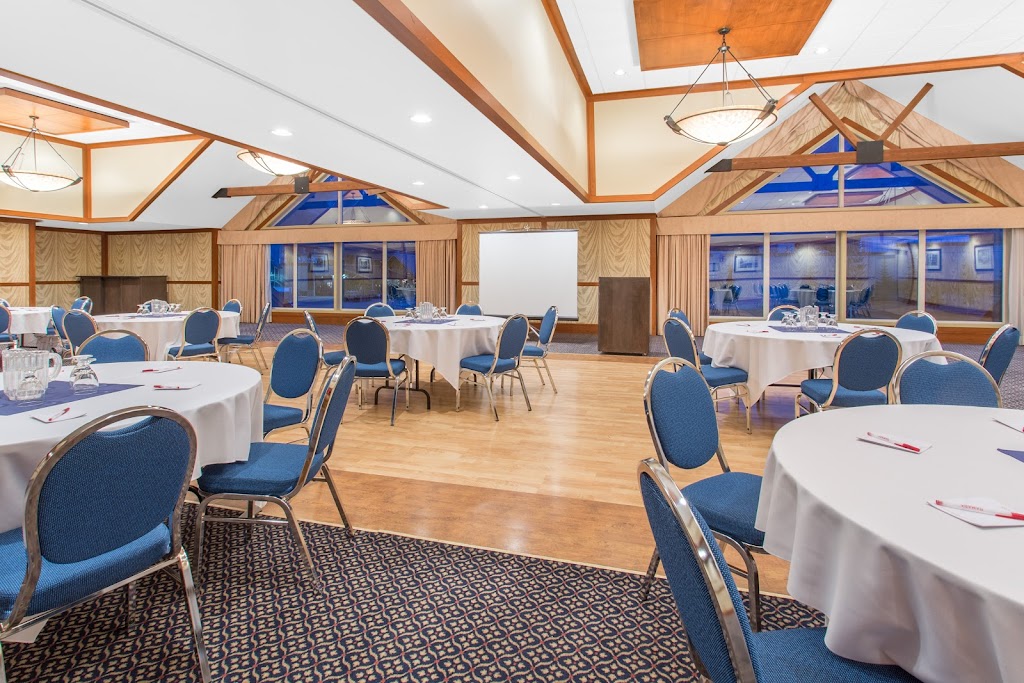 Canmore Inn & Suites | 1402 Bow Valley Trail, Canmore, AB T1W 1N5, Canada | Phone: (403) 609-4656