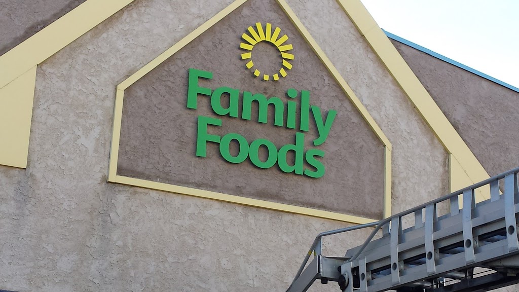 Bassano Family Foods | 333 2 Ave, Bassano, AB T0J 0B0, Canada | Phone: (403) 641-3553