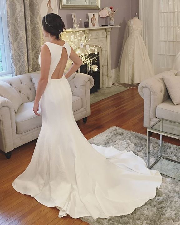 Lidias Brides | 265 St David St S, Fergus, ON N1M 2L6, Canada | Phone: (519) 843-8800