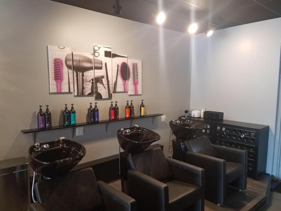 Infinity Hair Designs | 1120 Gratiot Blvd, Marysville, MI 48040, USA | Phone: (810) 294-5566
