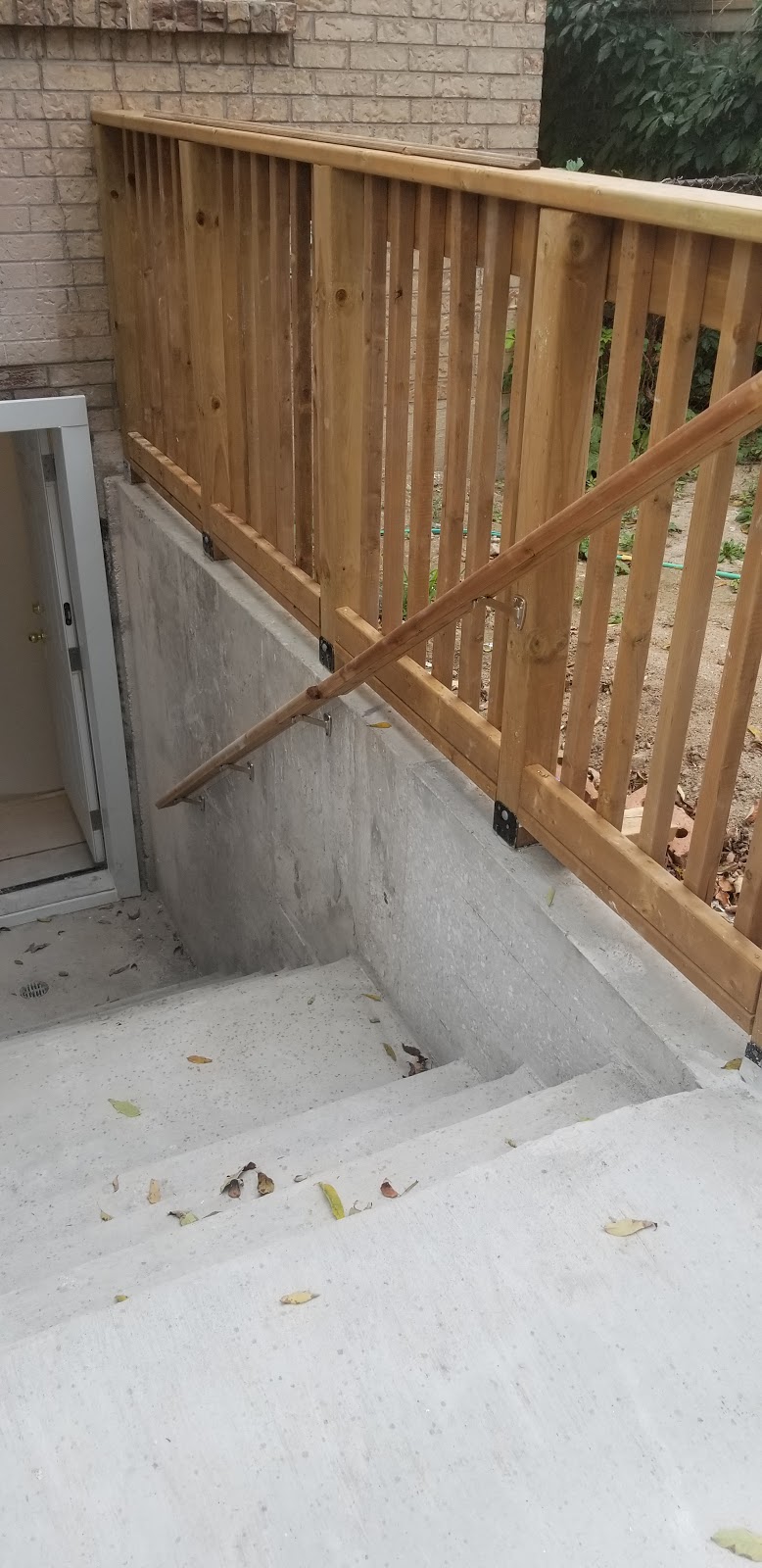 High Class Renovations and Construction | 146 Trail Blvd, Springwater, ON L9X 0S7, Canada | Phone: (705) 796-0370