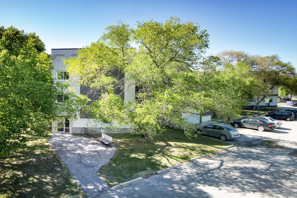 70 Donwood Drive | 70 Donwood Dr, Winnipeg, MB R2G 0J9, Canada | Phone: (204) 898-7128