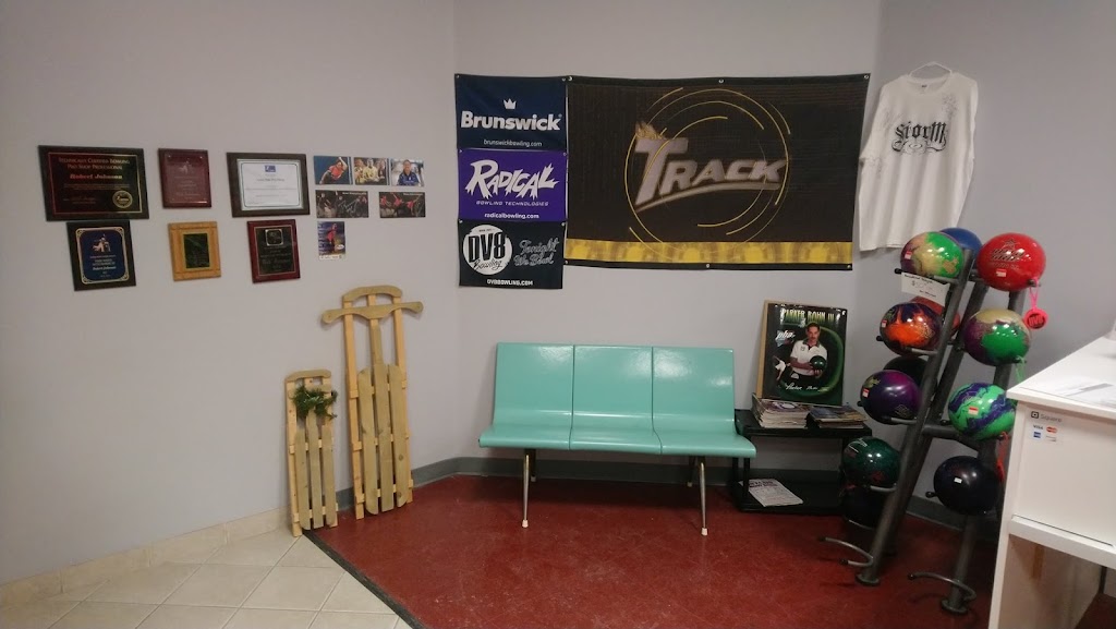 Lane Side Pro Shop | 320 Bayfield St Unit 147, Barrie, ON L4M 3C1, Canada | Phone: (705) 818-8138