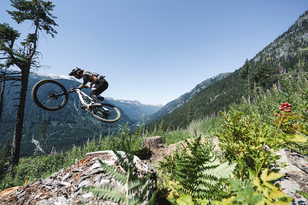AlpX Expeditions | 9960 Heliport Rd, Whistler, BC V0N 1B0, Canada | Phone: (604) 938-1700