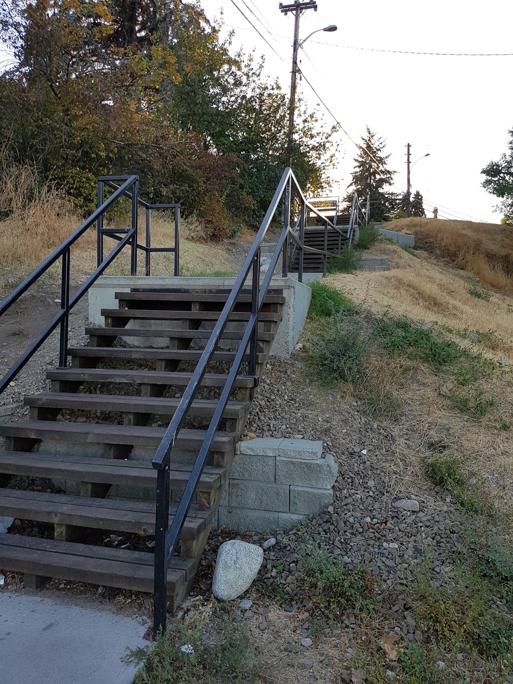 Memorial Park | 9999 Wharton St, Summerland, BC V0H 1Z0, Canada | Phone: (250) 494-6451
