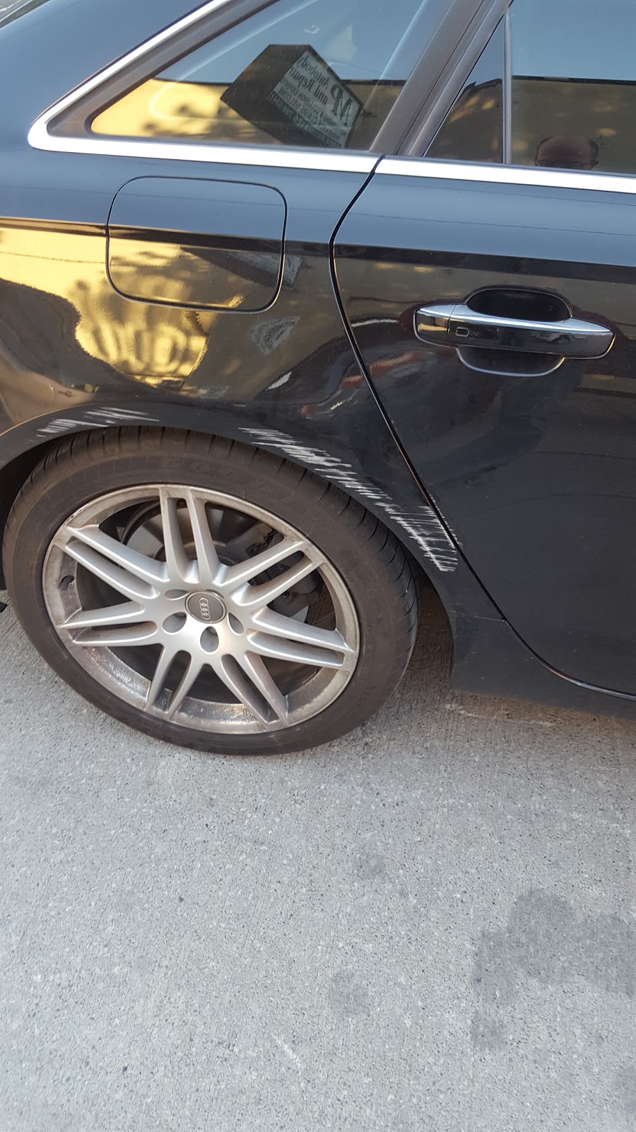 MP Auto Body | 490 Quebec Ave, Toronto, ON M6P 2V7, Canada | Phone: (416) 769-5341