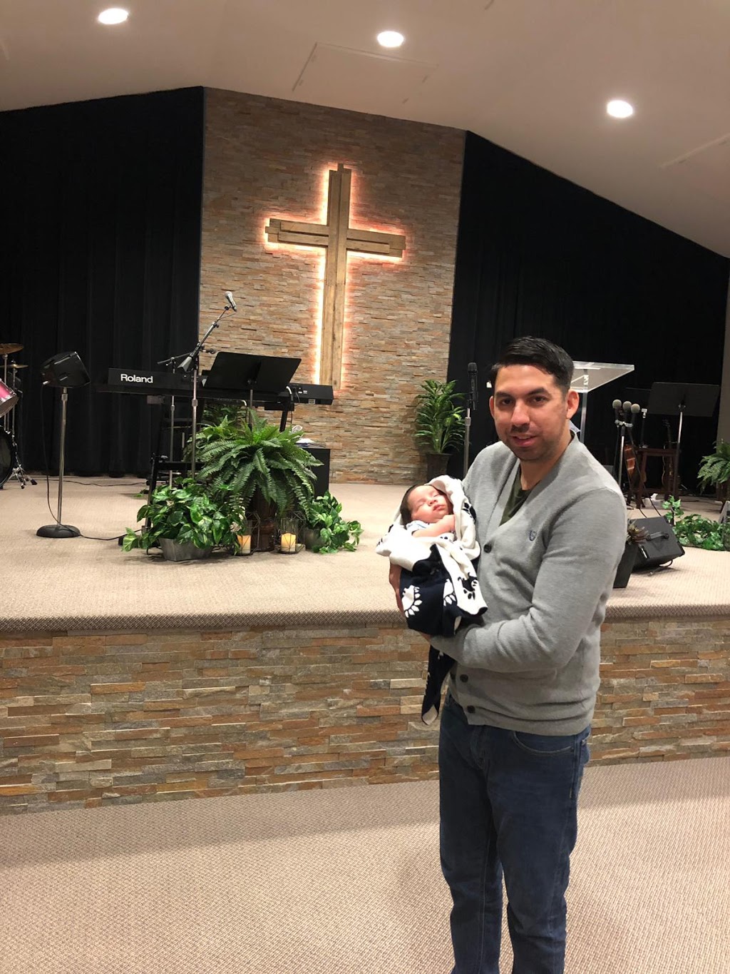 Leamington Christian Centre | 98 Elliott St, Leamington, ON N8H 3M8, Canada | Phone: (519) 322-1504
