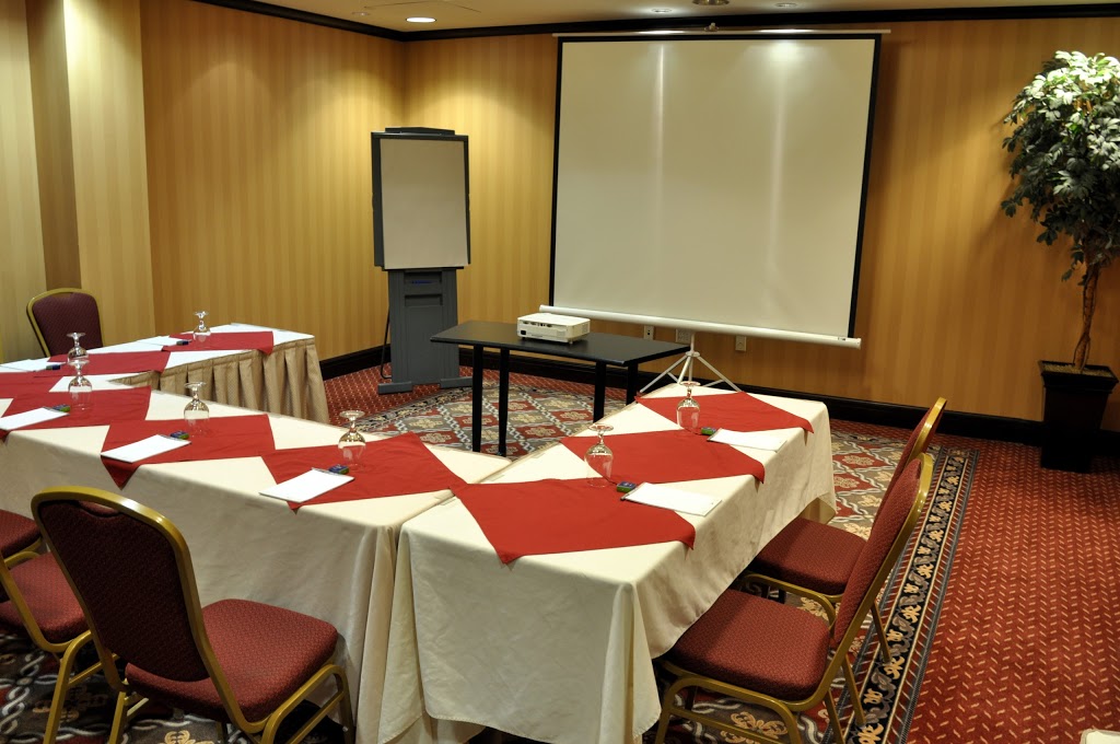 Hampton Inn by Hilton Toronto Airport Corporate Centre | 5515 Eglinton Ave W, Etobicoke, ON M9C 5K5, Canada | Phone: (416) 646-3000