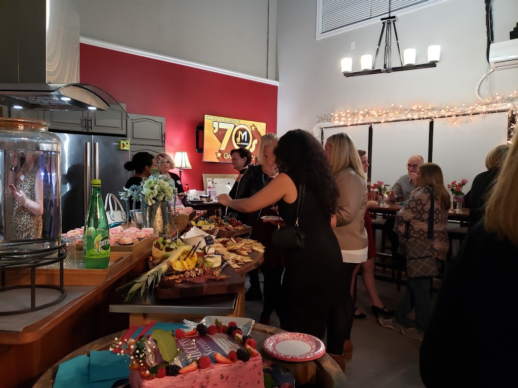 OUR KITCHEN BRANTFORD | 20 Roy Blvd Unit 34, Brantford, ON N3R 7K1, Canada | Phone: (519) 757-6527