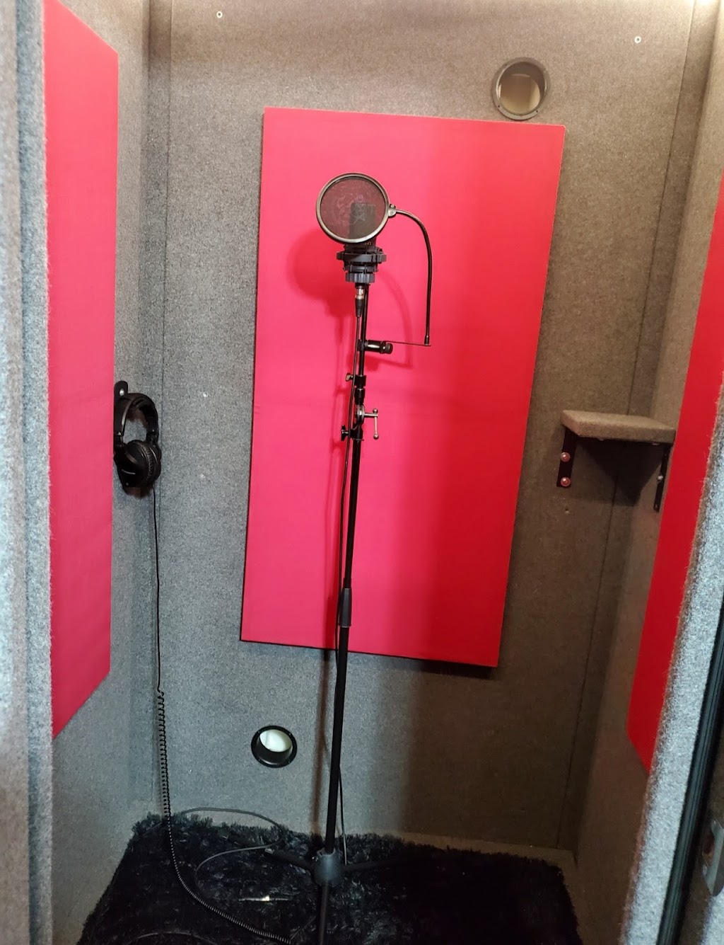 JL Music Studio | 34 Boathouse Rd, Brampton, ON L7A 0C3, Canada | Phone: (416) 276-5606