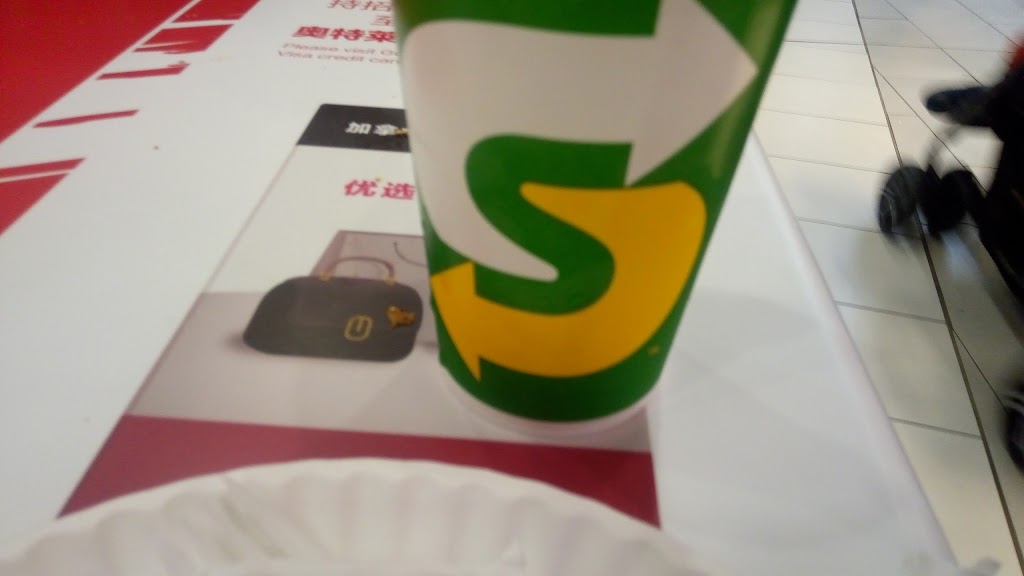Subway | 13850 Steeles Ave Toronto Premium Outlets Suite 800, Halton Hills, ON L7G 0J1, Canada | Phone: (905) 876-2108