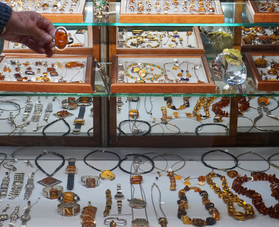 Dorland-Haight Galleries Inc. | 40 Bianca Cres, Wasaga Beach, ON L9Z 0H6, Canada | Phone: (905) 875-1751