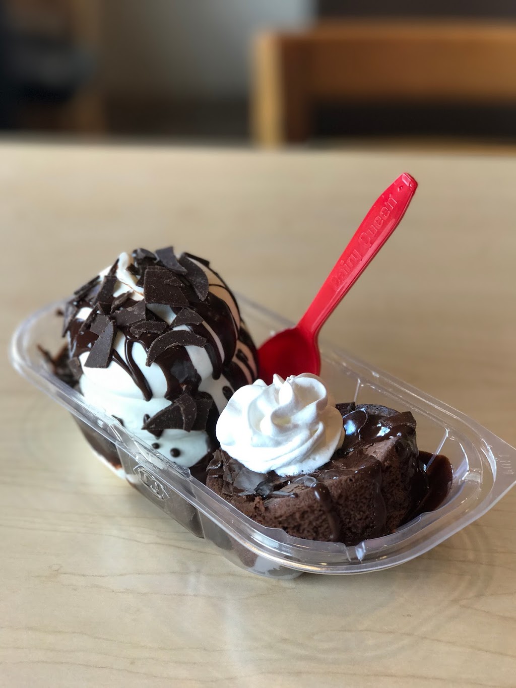 Dairy Queen Grill & Chill | 1818 Huron Church Rd, Windsor, ON N9C 2L5, Canada | Phone: (519) 252-7007