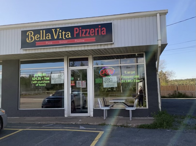 Bella Vita Pizzeria Lakeside | 1465 St Margarets Bay Rd, Lakeside, NS B3T 1B3, Canada | Phone: (902) 431-1500