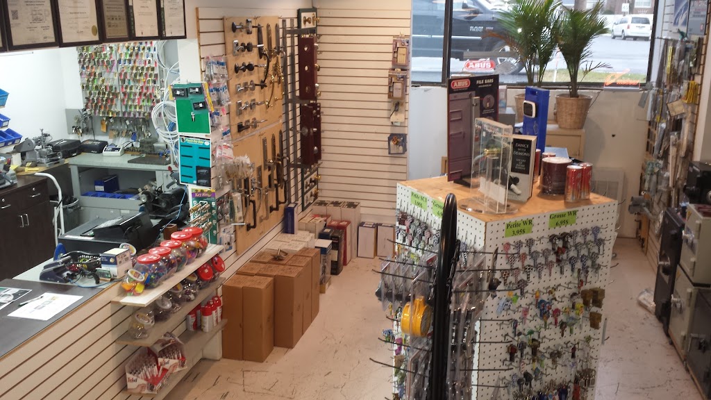Breault Serrurier Security | 2150 Rue Prince Charles, Saint-Hubert, QC J3Y 4X2, Canada | Phone: (450) 678-0221