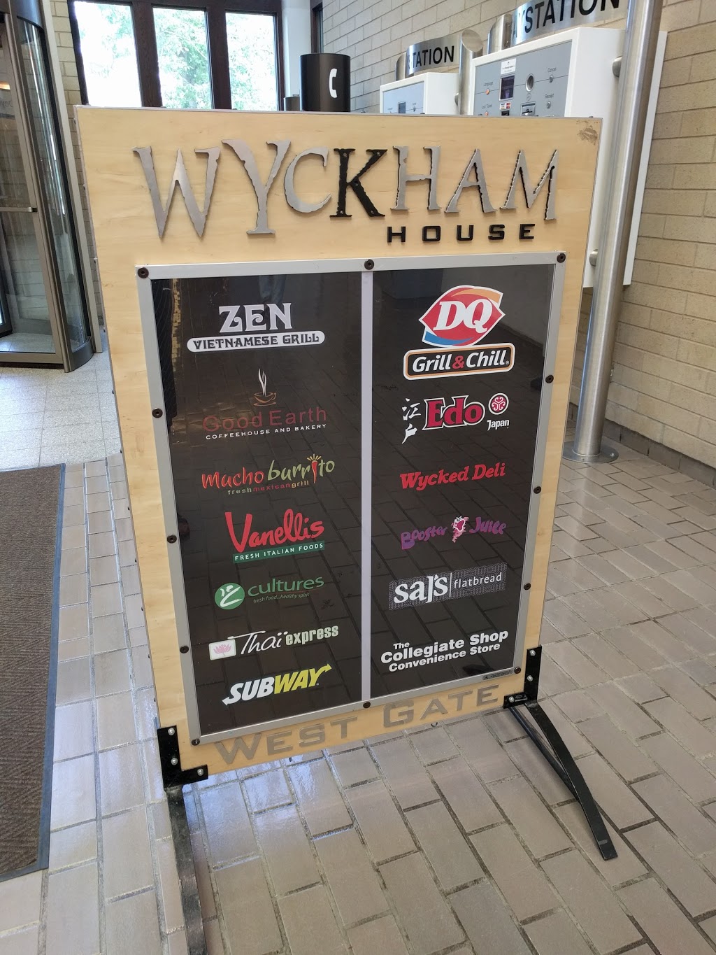 Good Earth Coffeehouse - Wyckham House | 4825 Mt Royal Gate SW, Calgary, AB T3E 6K6, Canada | Phone: (403) 242-1890
