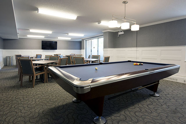 Esplanade Towers (1) | 1 Grosvenor St, London, ON N6A 1Y2, Canada | Phone: (519) 433-6145