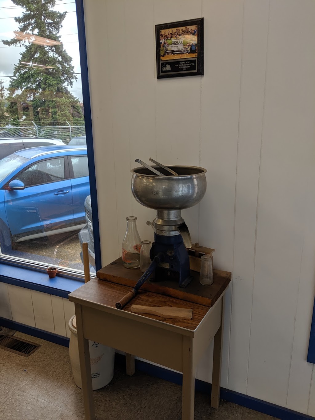 Foothills Creamery Ltd | 9350 48 St NW, Edmonton, AB T6B 2R3, Canada | Phone: (800) 783-8577