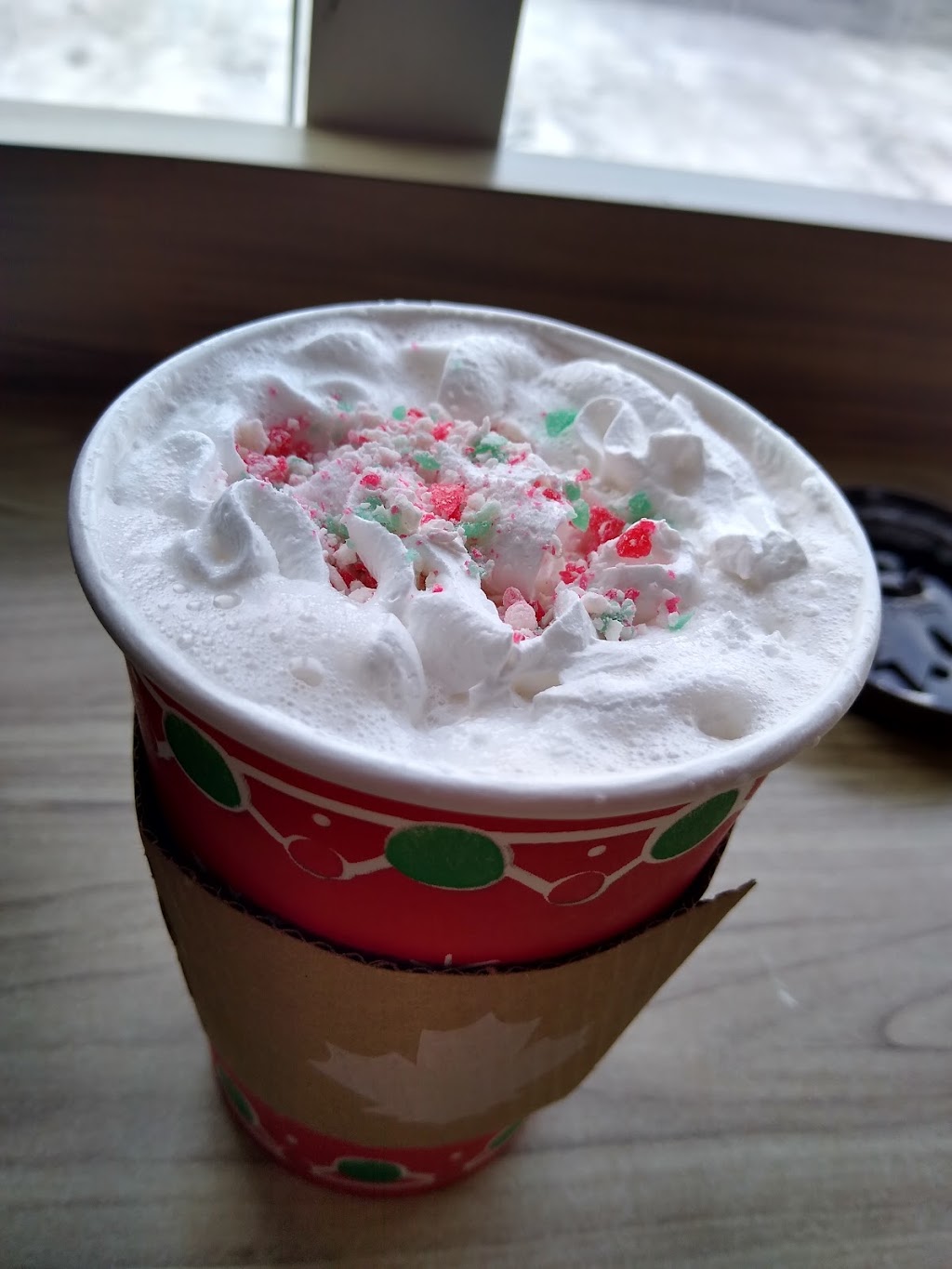 Tim Hortons | 1611 Bank St, Ottawa, ON K1V 7Y8, Canada | Phone: (613) 260-1440