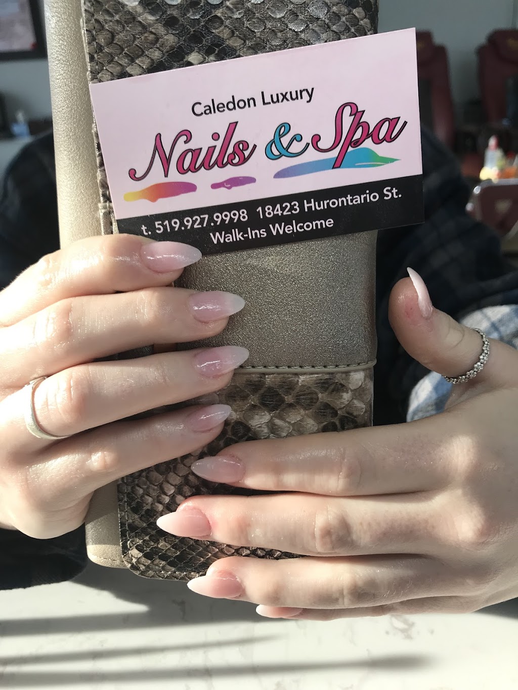Caledon Luxury Nails & Spa | 18423 Hurontario St, Caledon Village, ON L7K 0X8, Canada | Phone: (519) 927-9998