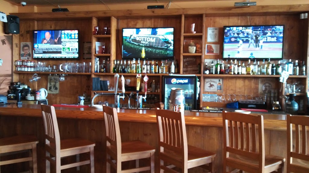Wild Wing | 15 Ringwood Dr, Whitchurch-Stouffville, ON L4A 8C1, Canada | Phone: (905) 642-9464