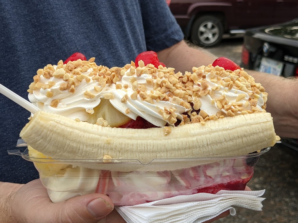Jonnys Cookhouse and Ice Cream Shop | 4287 Evangeline Trail, Berwick, NS B0P 1E0, Canada | Phone: (902) 375-3033
