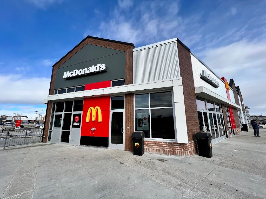 Mcdonalds 111 Carrington Plaza NW Calgary AB T3P 1Y3 Canada   C8cf82322efe45a7d43e145eedf08636  Alberta Calgary Northwest Calgary Mcdonalds 403 274 3134html 