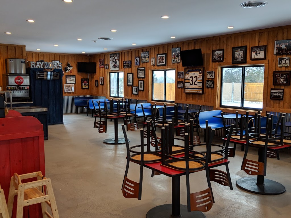 Rayzors Dawg House | 8178 N Main St, Eden, NY 14057, USA | Phone: (716) 575-4331