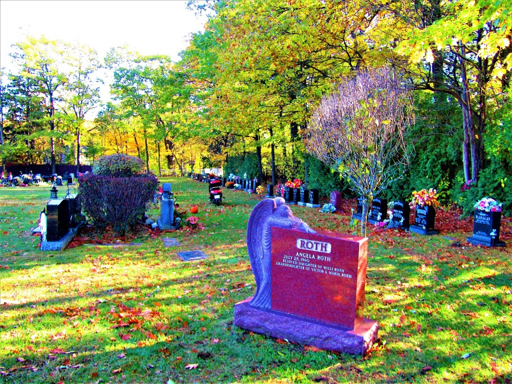 St Marys Catholic Cemetery | 208 Sunnidale Road, Barrie, ON L4M 5R4, Canada | Phone: (705) 726-3931