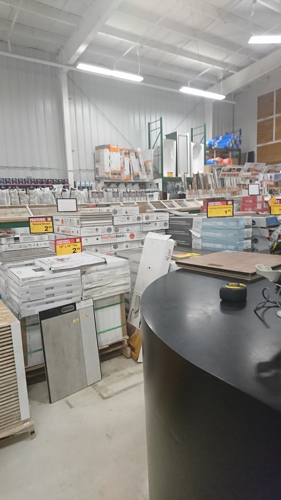 Home Building Centre - Lindsay | 220 Lindsay St S, Lindsay, ON K9V 2N3, Canada | Phone: (705) 324-3516