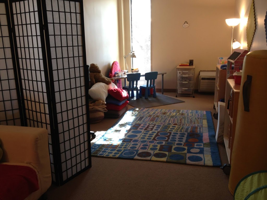 Play Therapy for Children | 466 Speers Rd, Oakville, ON L6K 3W9, Canada | Phone: (905) 580-7529