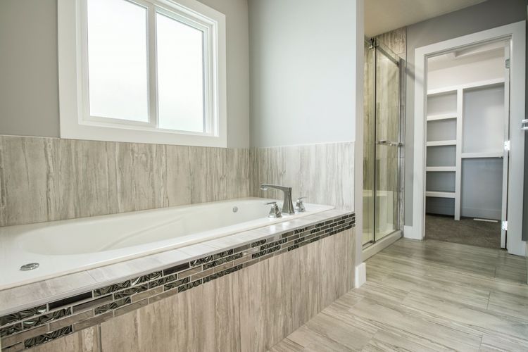 Dk custom Homes | 6148 13 Ave SW, Edmonton, AB T6X 0M6, Canada | Phone: (780) 271-0810