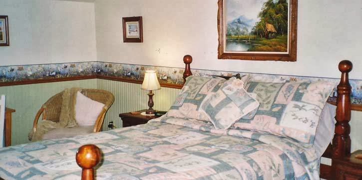 Au Domaine Gite Vallée des Roseaux | 56 Rue Laurier O, Victoriaville, QC G6P 6P3, Canada | Phone: (819) 357-8443