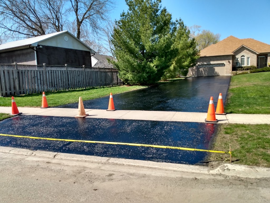 J Lytles Paving, Sealing & Line Painting | Edgehill Dr, Barrie, ON L4N 5G8, Canada | Phone: (705) 500-3439